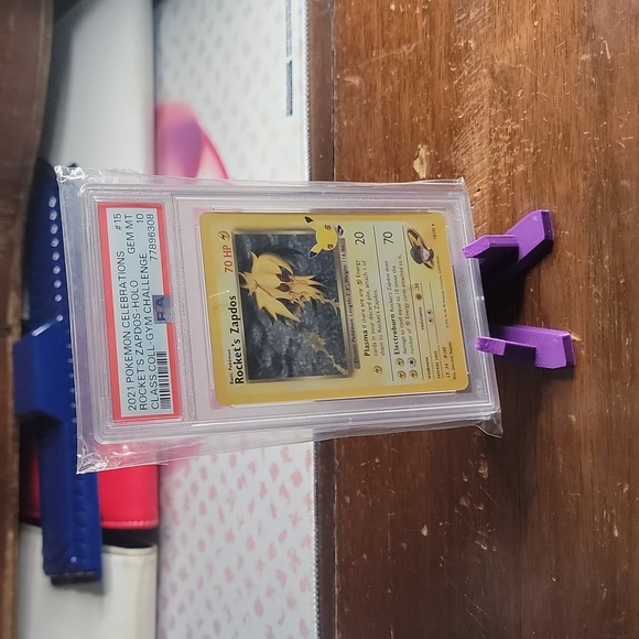 Card display stand - Picture 4 of 7